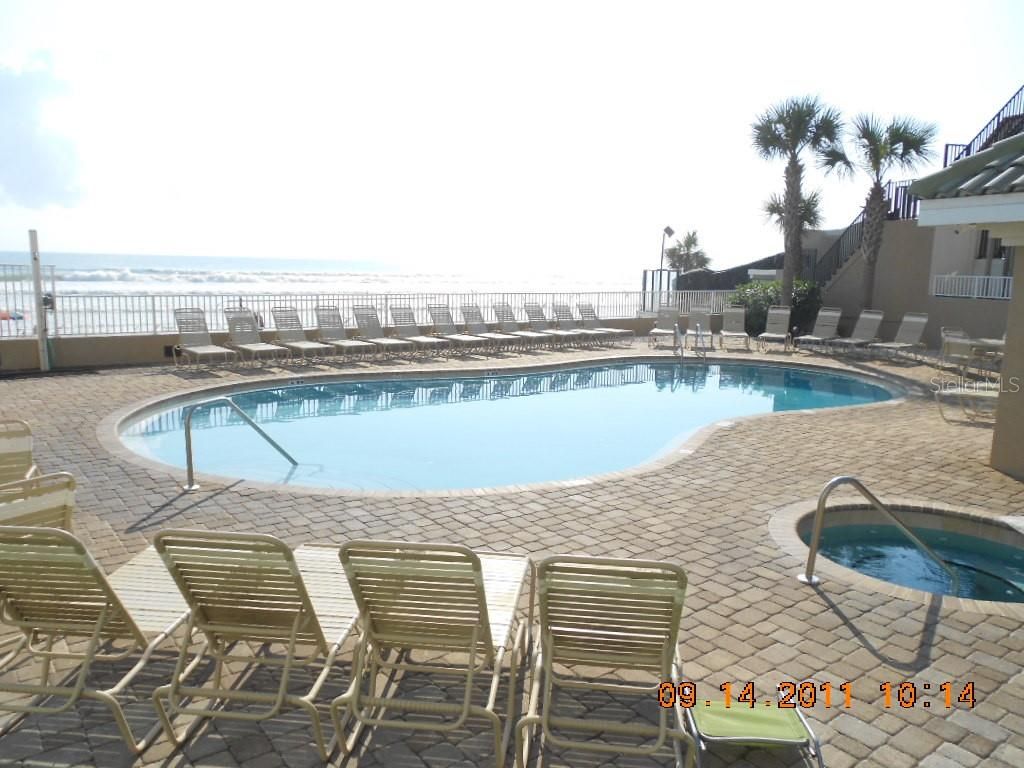Exterior, Pool, Water