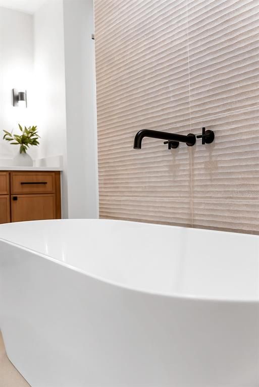 Bathroom, Free Standing Baths, Interior