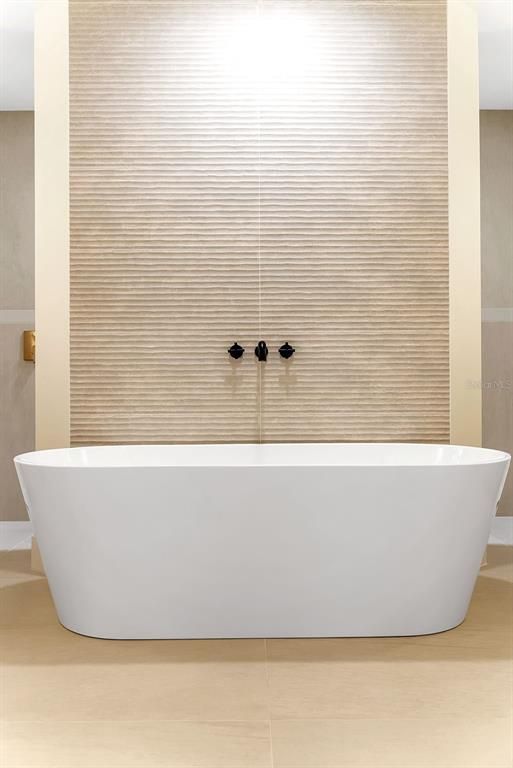 Bathroom, Free Standing Baths, Interior