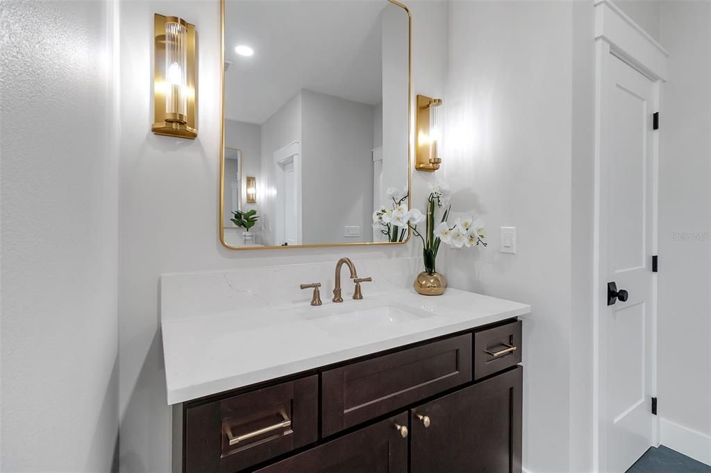 Bathroom, Interior, Recessed Lighting