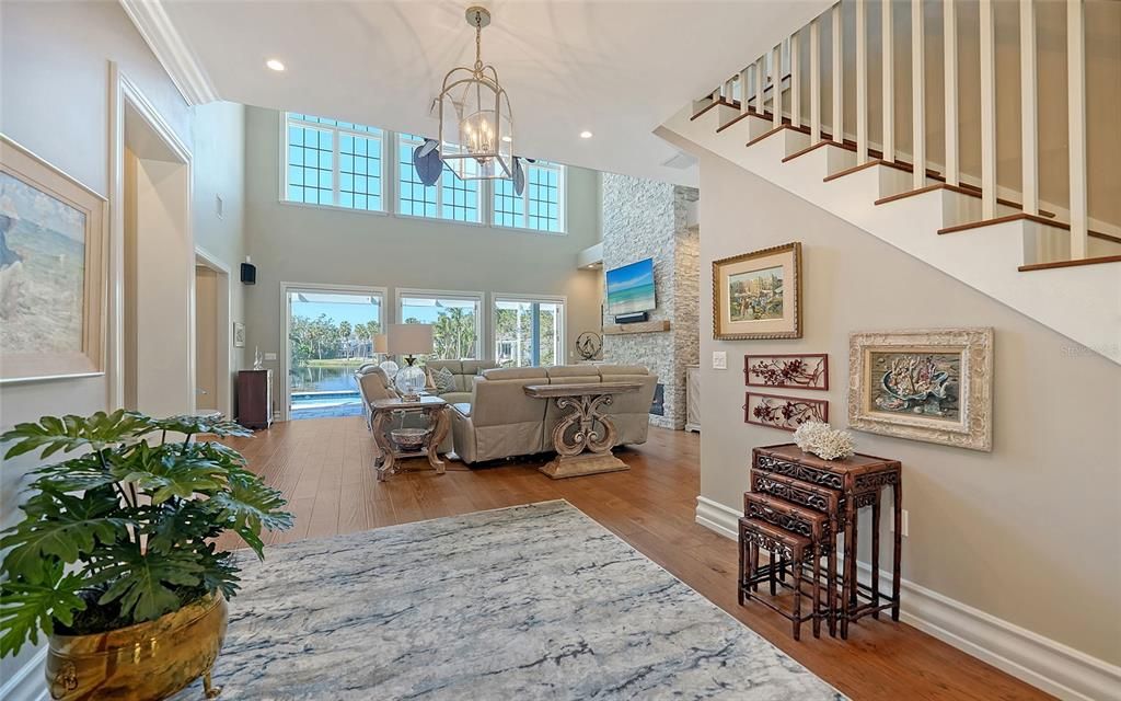 Interior, Living room, Pendant Lights, Recessed Lighting, Stone Walls, Wood Texture Flooring