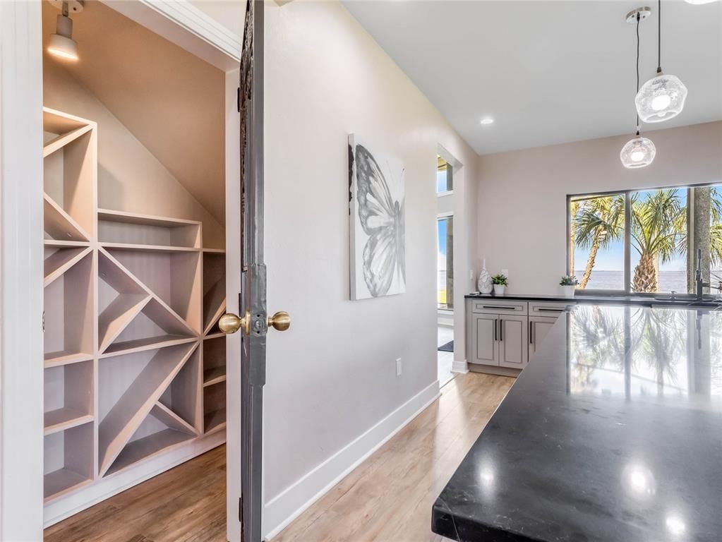 Interior, Pendant Lights, Recessed Lighting, Wood Texture Flooring