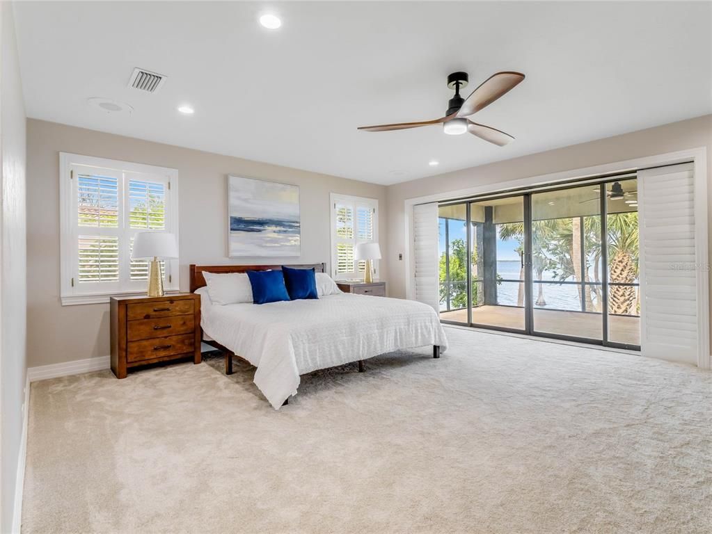 Bedroom, Interior, Recessed Lighting, Water