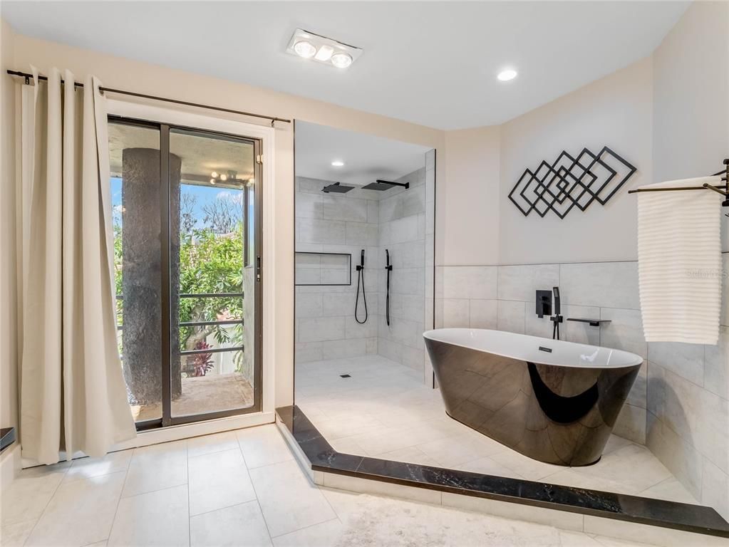 Bathroom, Free Standing Baths, Glass Shower, Interior, Recessed Lighting