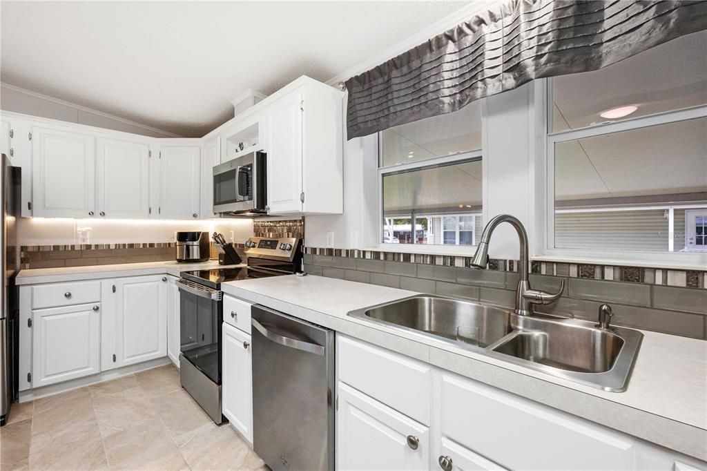 Interior, Kitchen, Stainless Steel Appliances