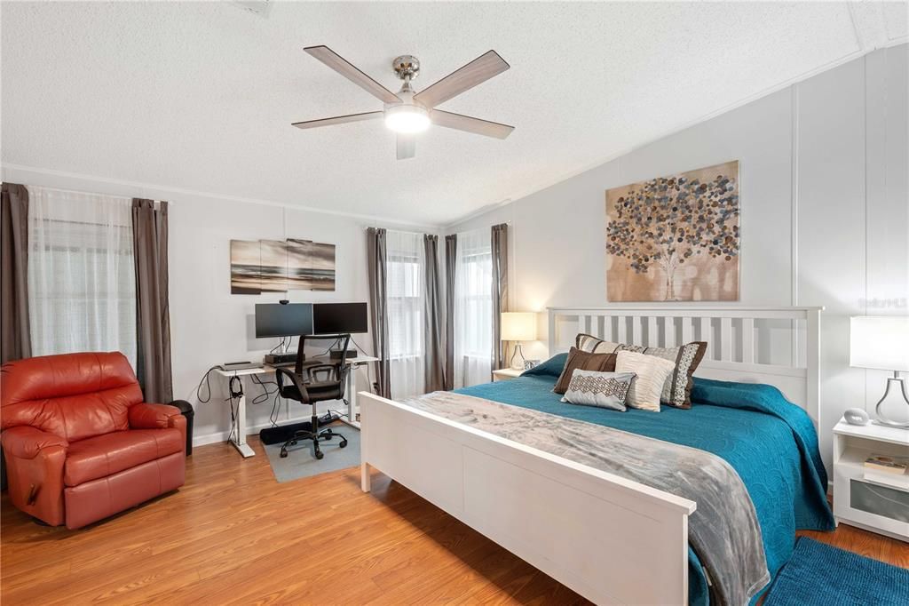 Bedroom, Home Office, Interior, Wood Texture Flooring