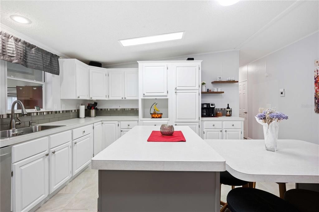 Interior, Kitchen, Recessed Lighting