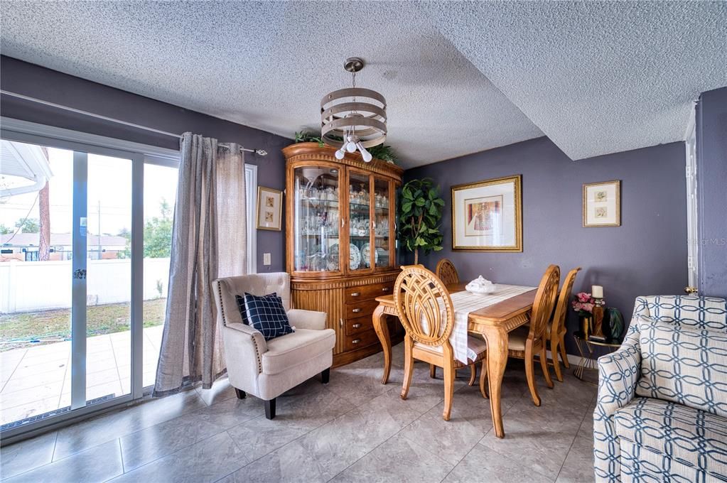 Dining room, Interior