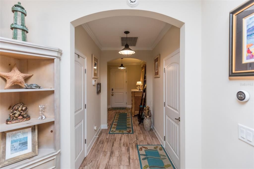Interior, Pendant Lights, Wood Texture Flooring