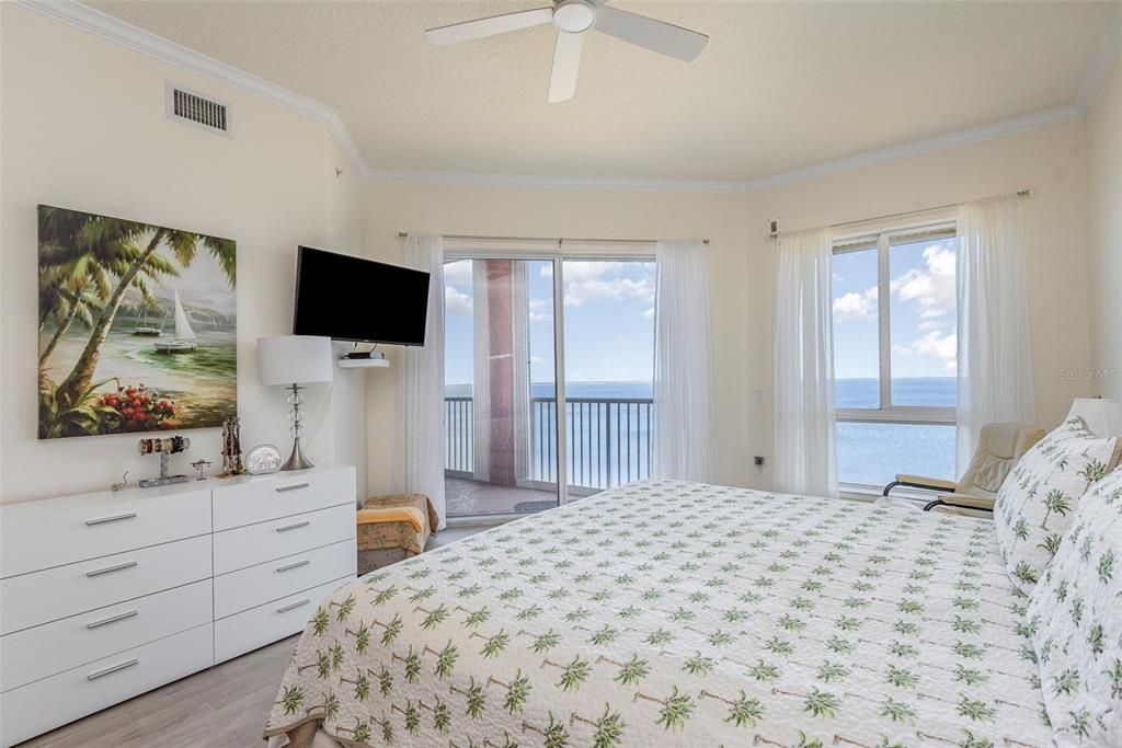 Bedroom, Interior, Water, Wood Texture Flooring