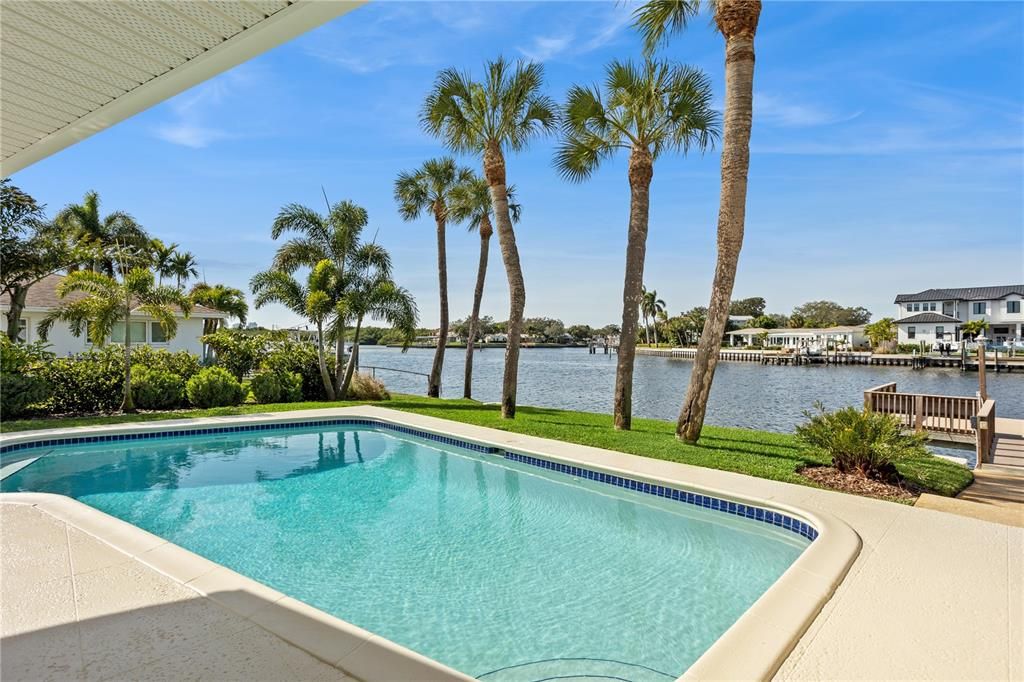 Exterior, Pool, Water