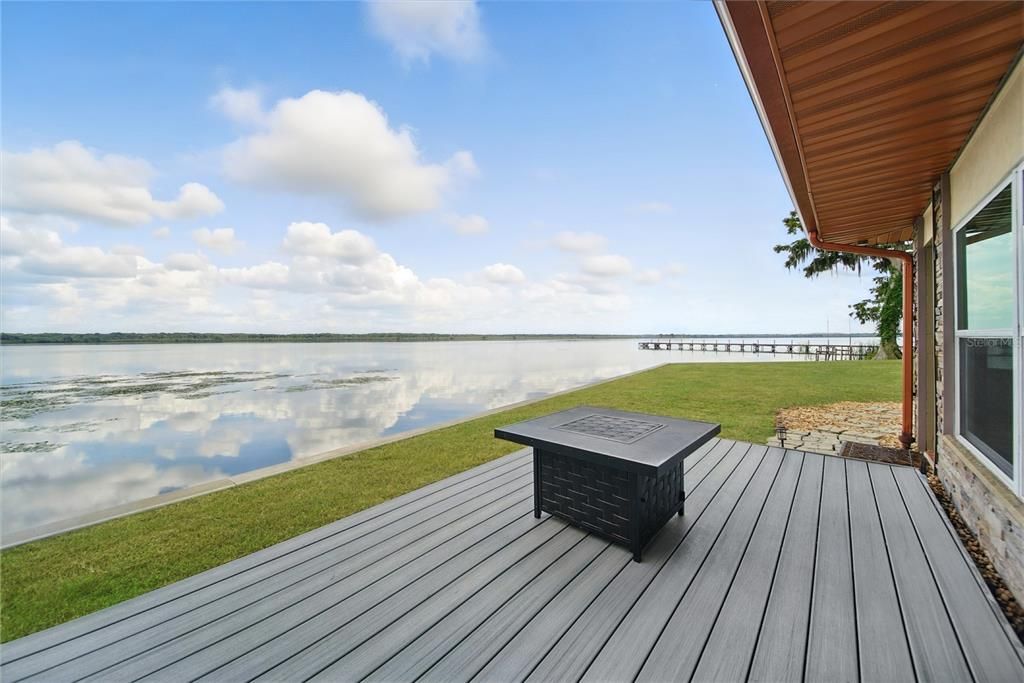 Exterior, Water