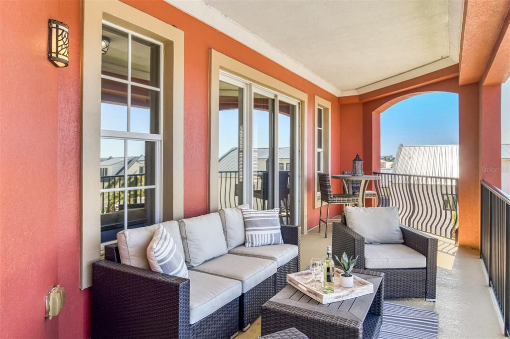 Exterior, Interior, Living room