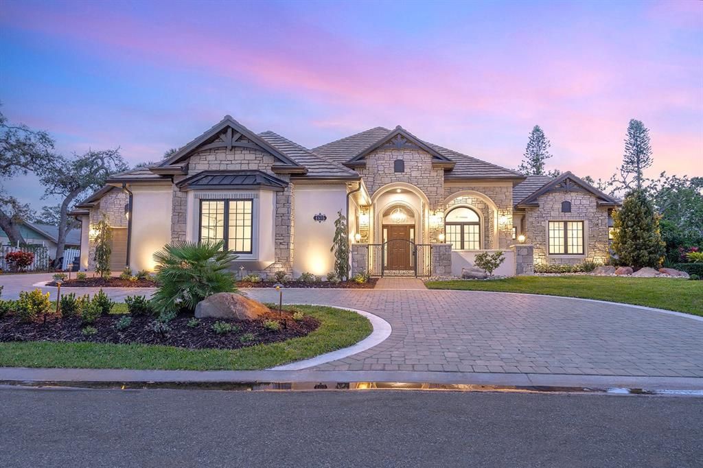 Exterior, Facade, French Provincial