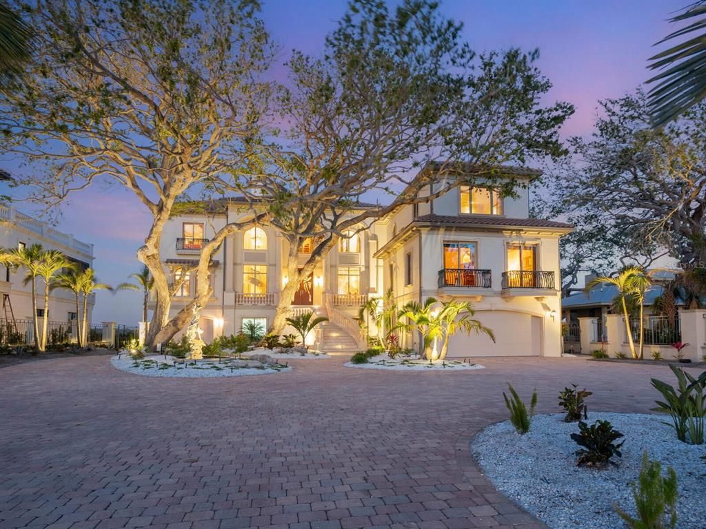 Backyard, Exterior, Facade, Mediterranean