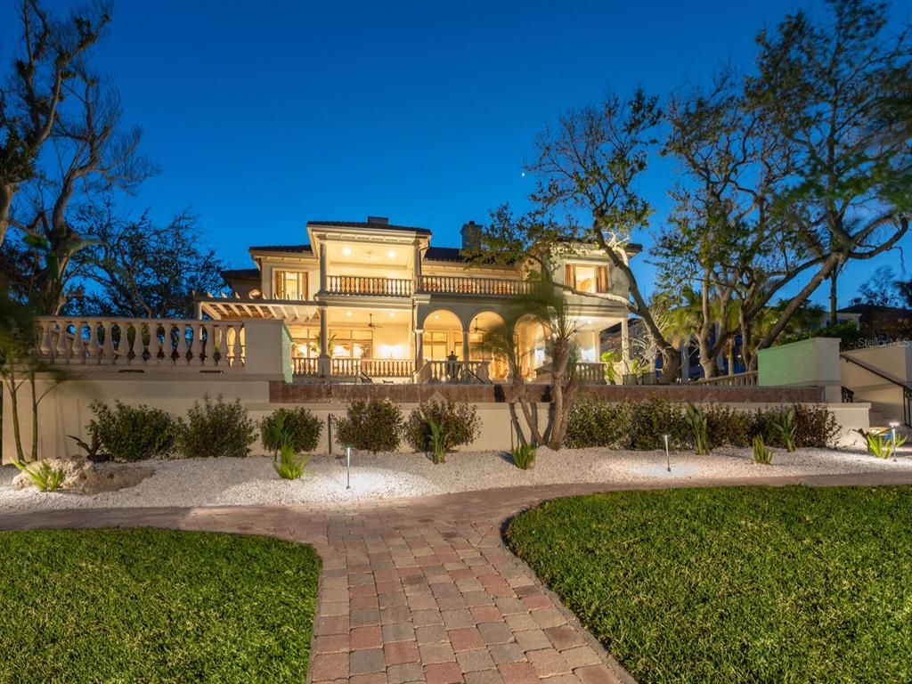 Backyard, Exterior, Facade, Mediterranean