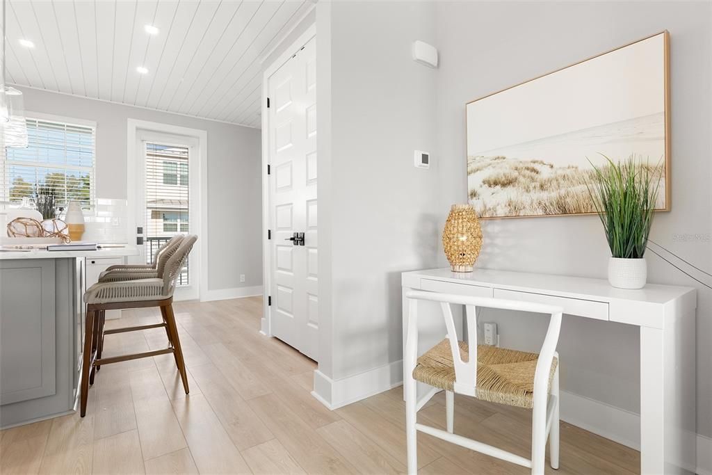 Home Office, Interior, Recessed Lighting, Wood Texture Flooring