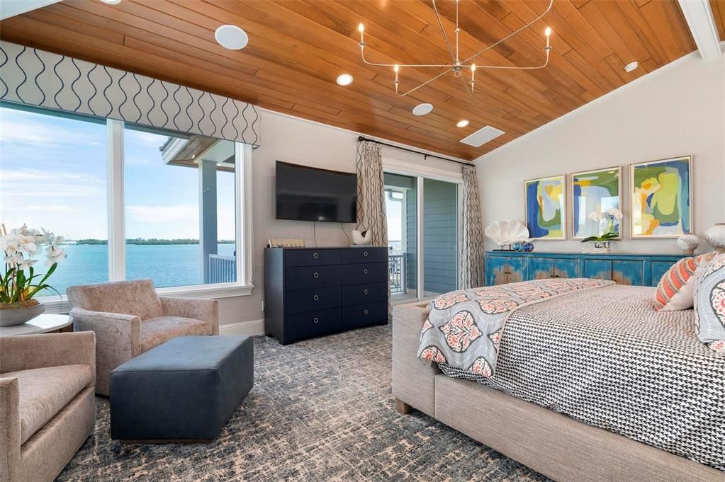 Bedroom, Interior, Recessed Lighting, Water, Wooden Ceilings