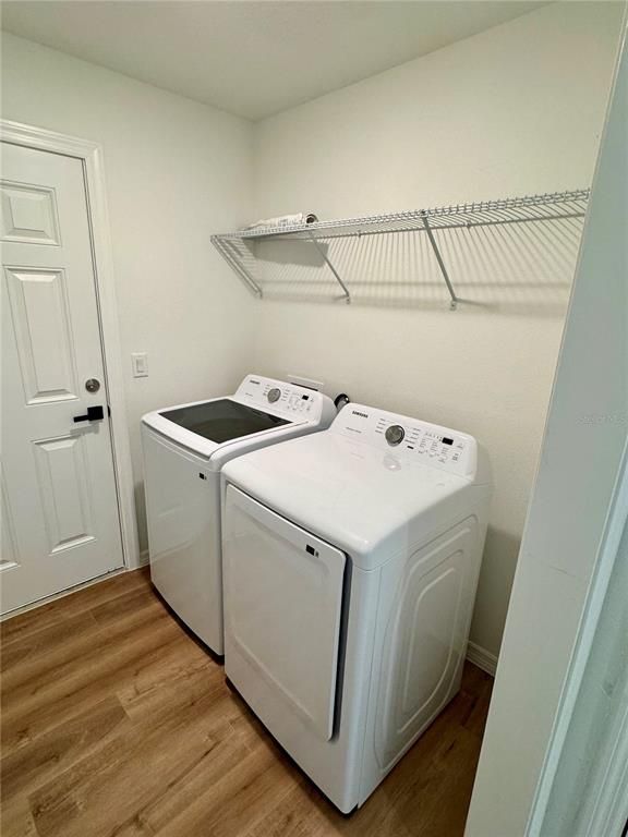 Interior, Utility Closets, Washer, Wood Texture Flooring