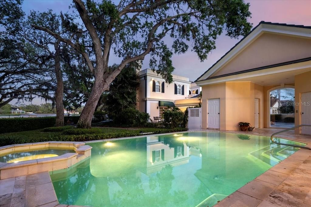 Exterior, Pool