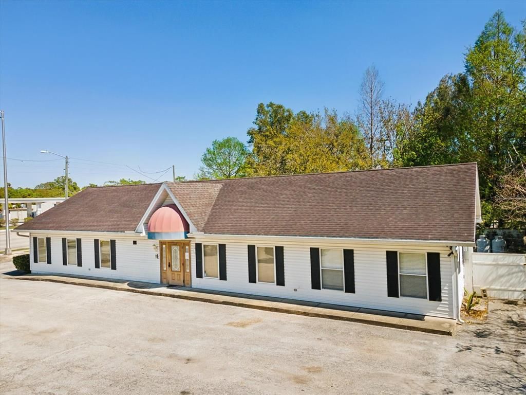 Backyard, Exterior, Facade, Cape Cod