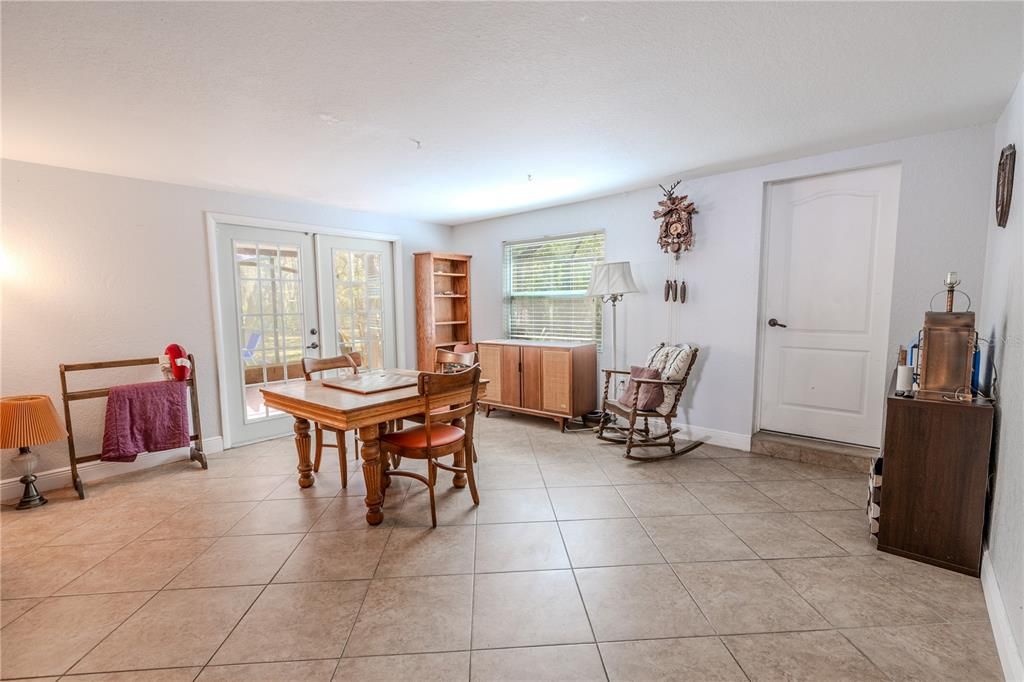 Dining room, Interior