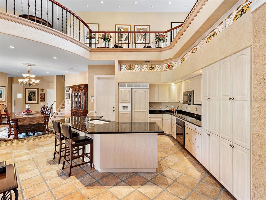 Chandelier, Dining room, Interior, Kitchen, Recessed Lighting