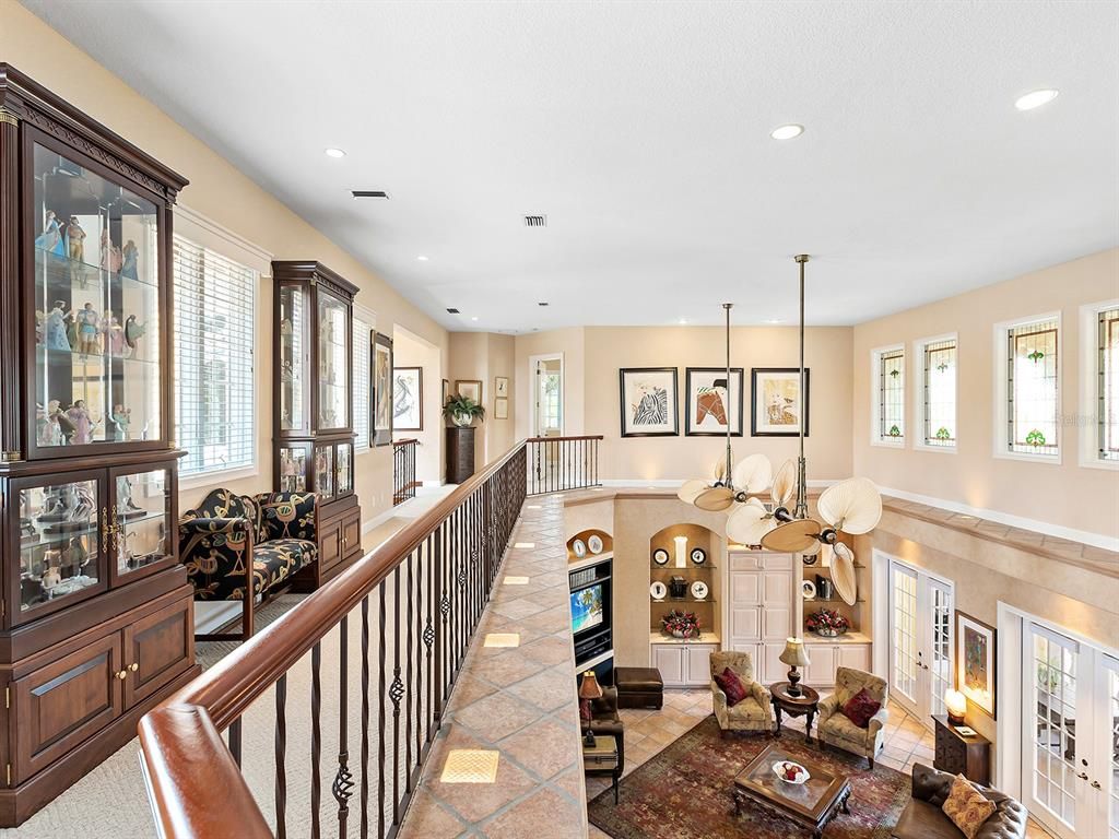 Interior, Living room, Pendant Lights, Recessed Lighting