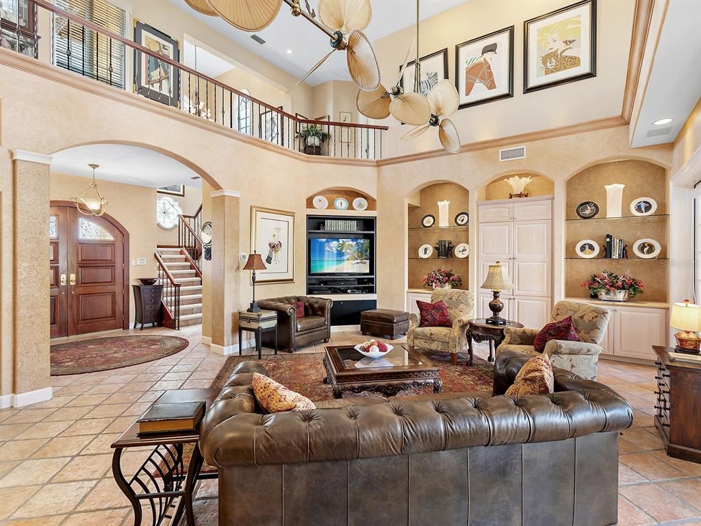 Interior, Living room, Pendant Lights, Recessed Lighting