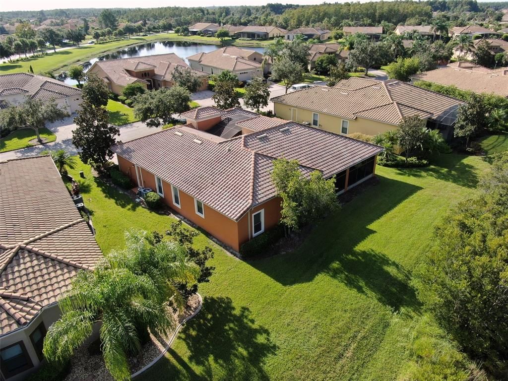 Exterior, Drone