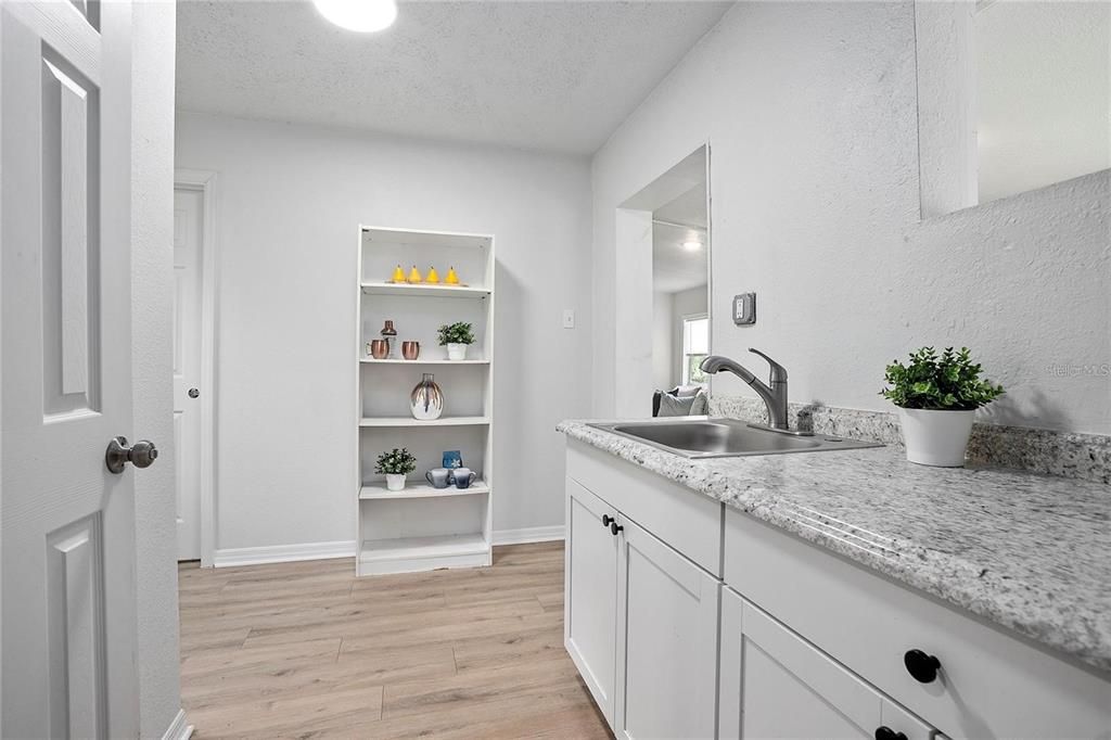 Interior, Recessed Lighting, Wood Texture Flooring