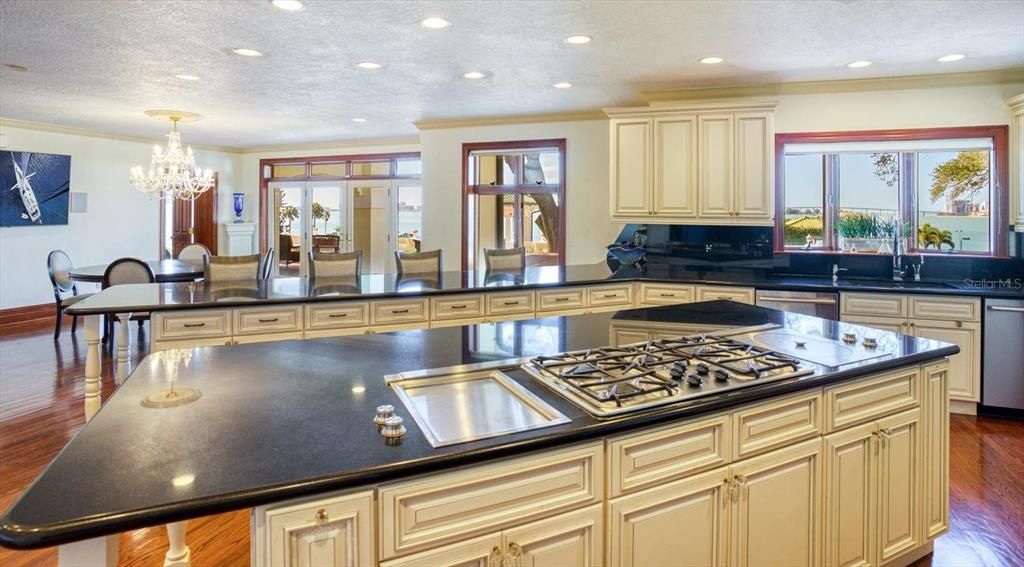Chandelier, Dining room, Interior, Kitchen, Recessed Lighting, Wood Texture Flooring