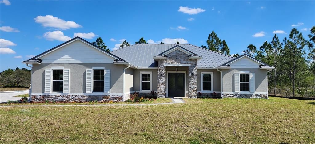 Exterior, Facade, Brick Traditional