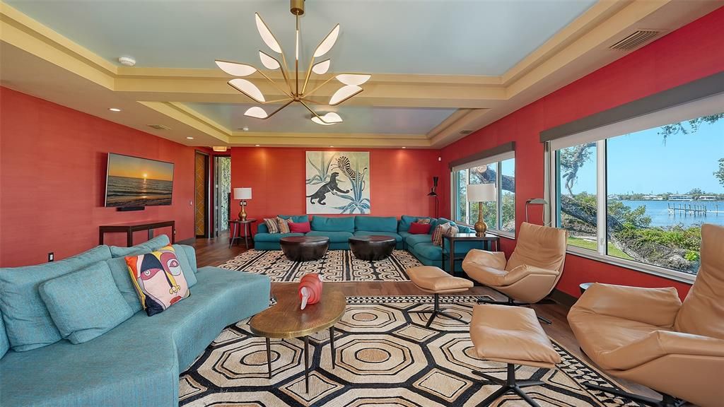 Interior, Living room, Pendant Lights, Recessed Lighting, Water, Wood Texture Flooring