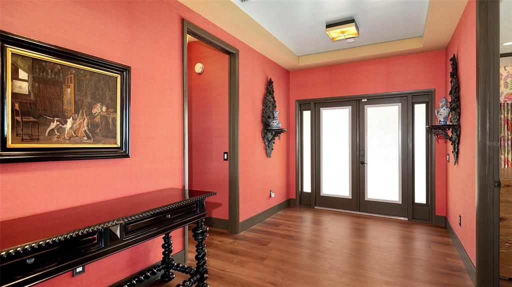 Interior, Recessed Lighting, Wood Texture Flooring