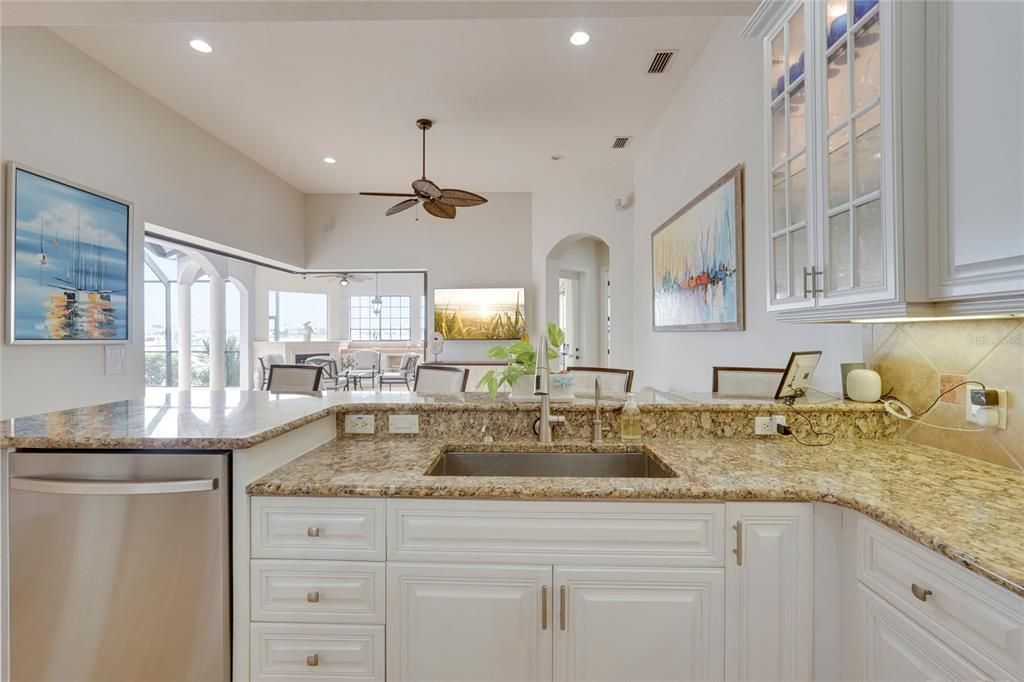 Dining room, Interior, Kitchen, Recessed Lighting