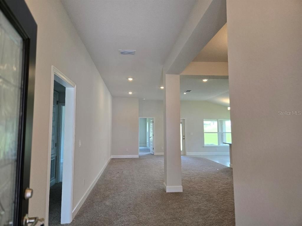 Empty room, Interior, Recessed Lighting