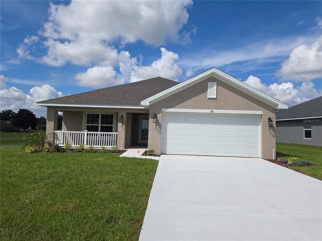 Attached, Exterior, Facade, Ranch