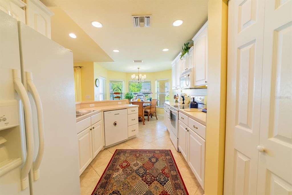 Chandelier, Dining room, Interior, Kitchen, Recessed Lighting