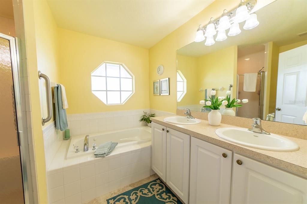 Bathroom, Dual Sink Vanities, Interior