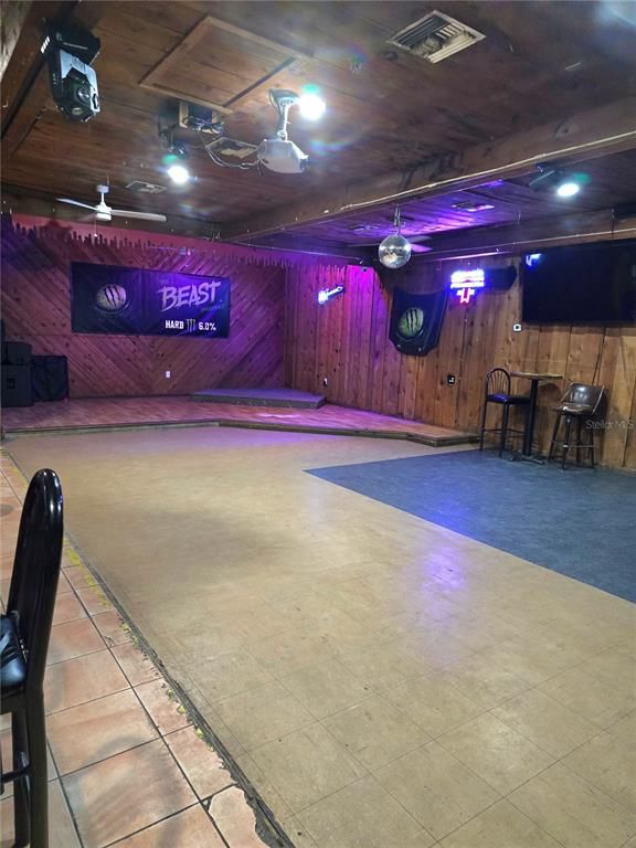 Interior, Wooden Walls