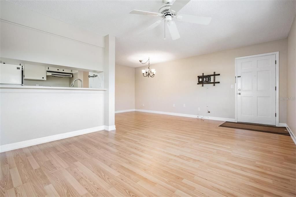 Chandelier, Empty room, Interior, Wood Texture Flooring