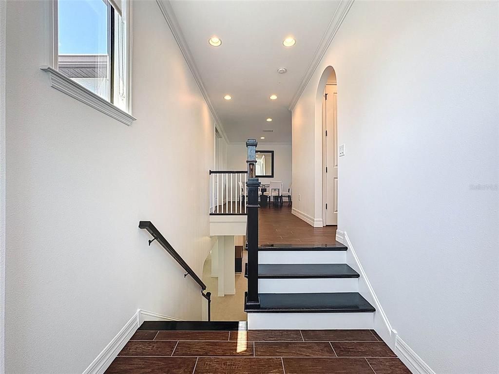 Interior, Recessed Lighting, Wood Texture Flooring