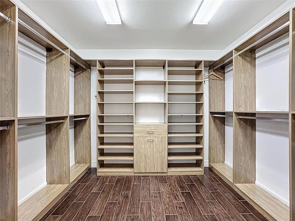 Interior, Recessed Lighting, Walk-in Closets, Wood Texture Flooring