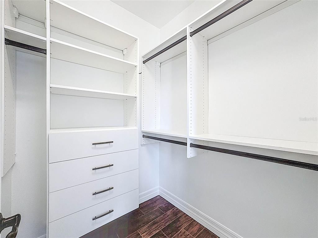 Interior, Walk-in Closets, Wood Texture Flooring