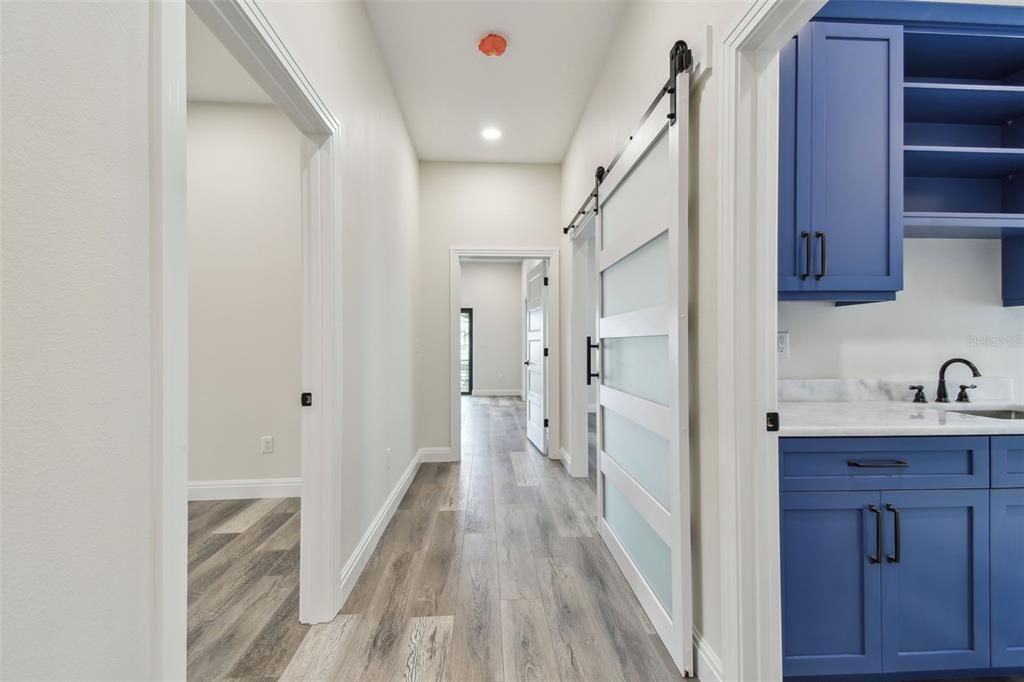 Interior, Recessed Lighting, Wood Texture Flooring