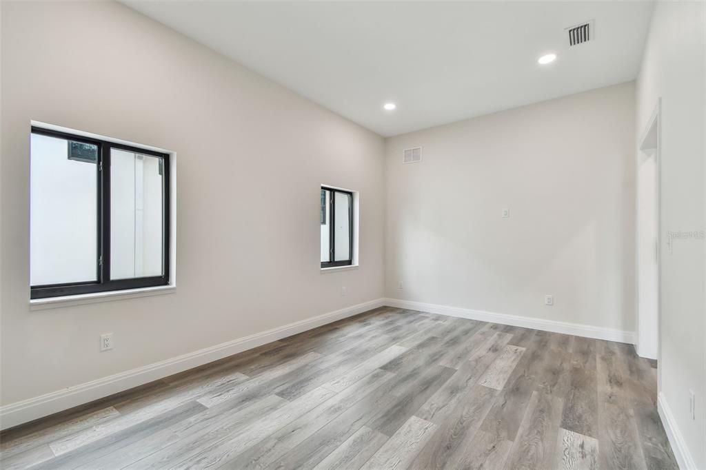 Empty room, Interior, Recessed Lighting, Wood Texture Flooring