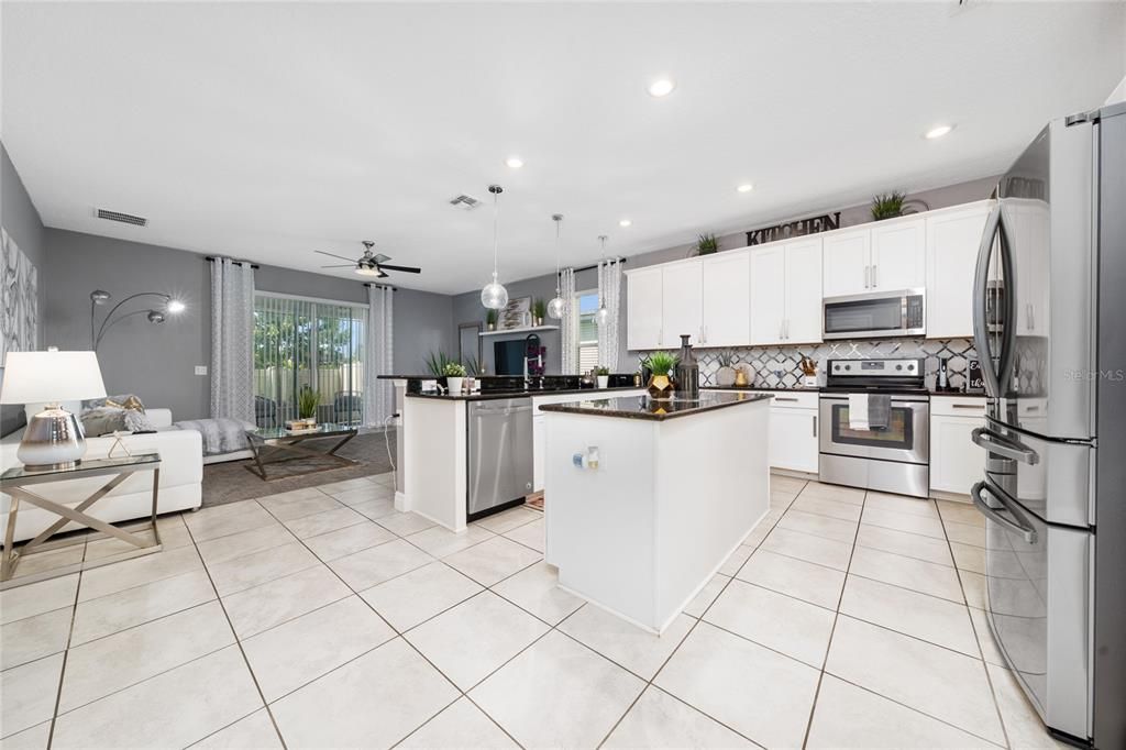 Interior, Kitchen, Living room, Pendant Lights, Recessed Lighting, Stainless Steel Appliances