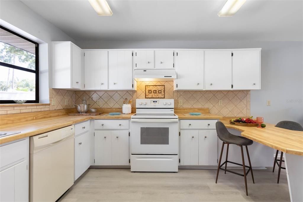 Interior, Kitchen, Wood Texture Flooring