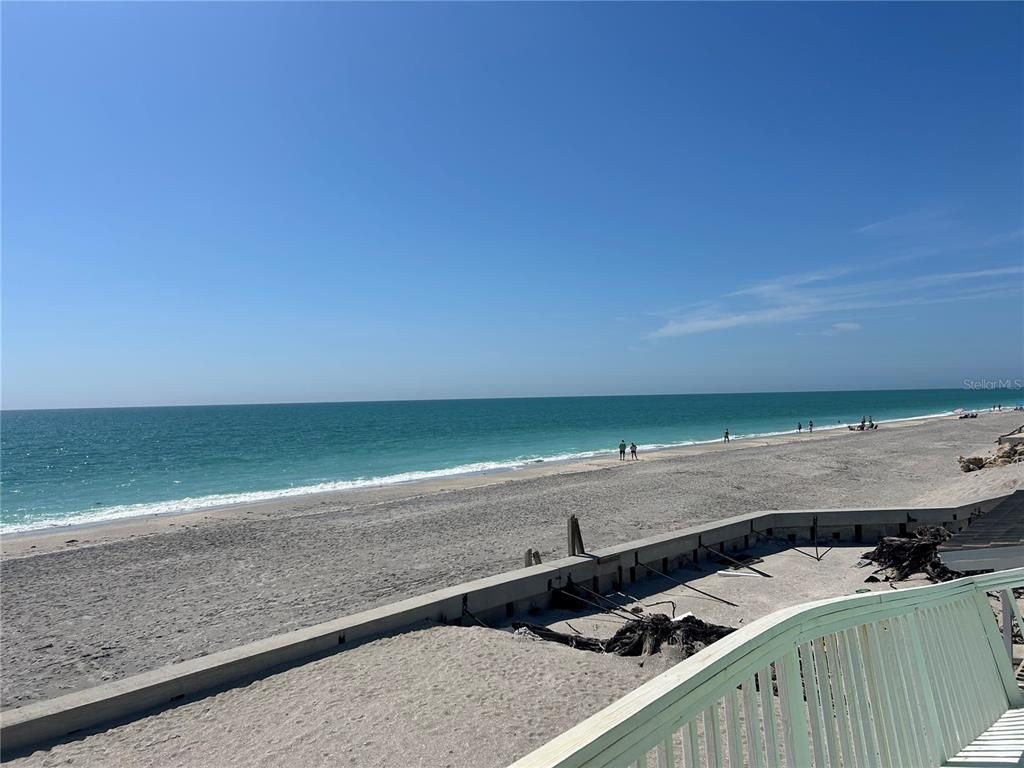 Exterior, Pool, Water